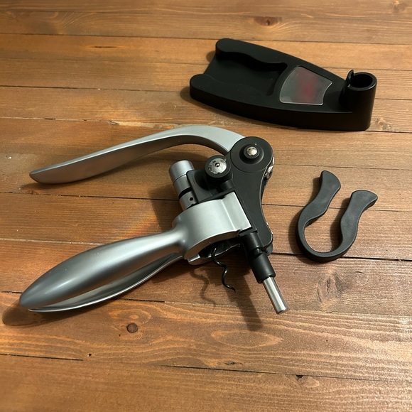 Wine Bottle Opener with Stand and Foil Cutter - Picture 8 of 11